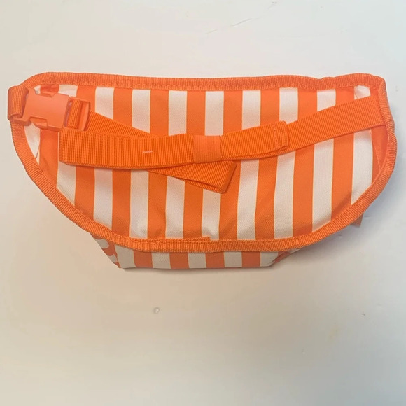 WHATABURGER Insulation 3 Can Fanny Pack Cooler Bag New - Picture 4 of 7
